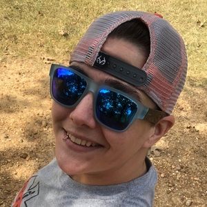 Meet your Posher, Julia